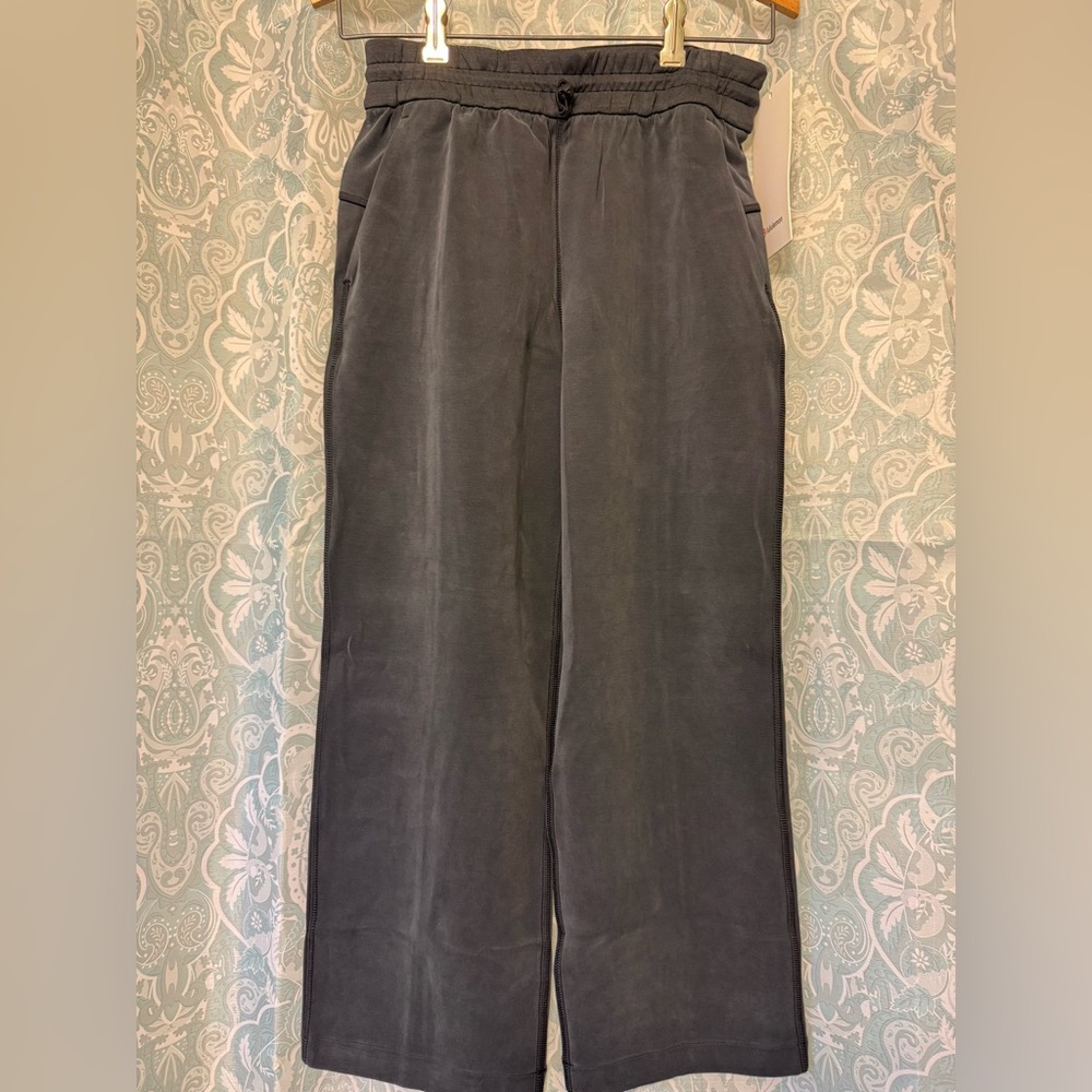 lululemon athletica Charcoal Capris
